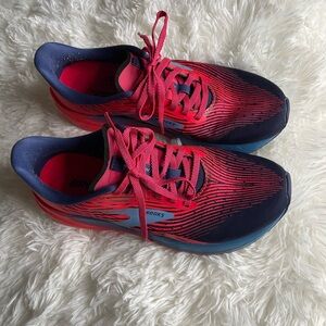 Brooks Women’s Hyperion Max Neutral Running Shoe Pink and Blue